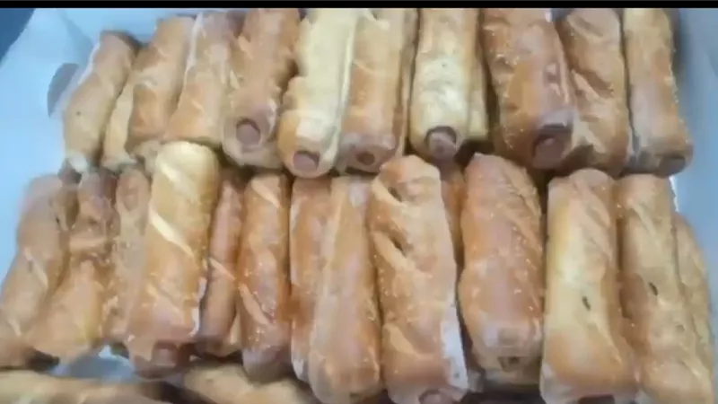 بالفيديو تعرفى على طريقة عمل رول الفراخ