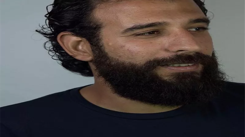 المخرج أمير اليماني يستعد لعرض مسرحية 