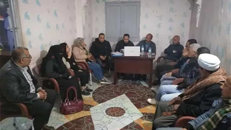 حماة الوطن بالإسماعيلية يهنئ رجال الشرطة بعيدهم .صور