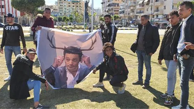من بورسعيد المدينة الباسلة .. درس فى الوطنية للهارب محمد على .. فيديو