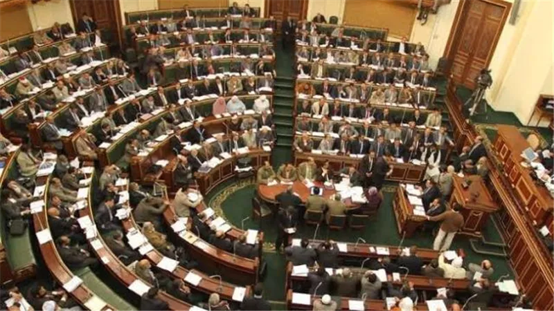 النواب يوافق نهائيا علي تعديلات هيئة الشرطة.. والأعضاء يقفون تحية لهم بمناسبة ذكري العيد الـ68