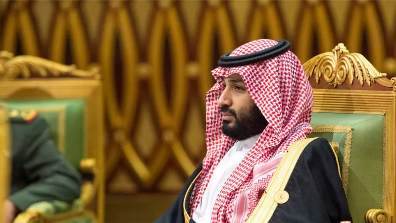 محمد بن سلمان يحتفل بطلاب كلية الملك فيصل الجوية