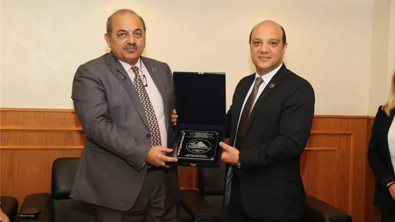 إيهاب أمين يهنىء الرئيس السيسى والشعب المصرى بإنجاز كرة اليد وتأهله للاوليمبياد