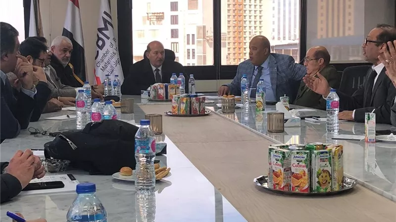 الصناعات المعدنية تبحث أزمة مصانع الدرفلة