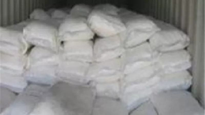 ضبط سيارة محملة بدقيق مدعم قبل بيعه بالسوق السوداء