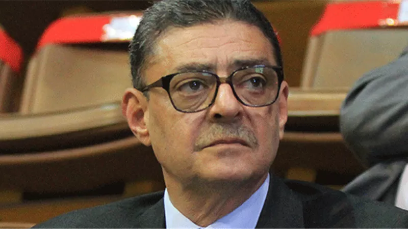 أزارو يوجه رسالة إلى رئيس الأهلي السابق