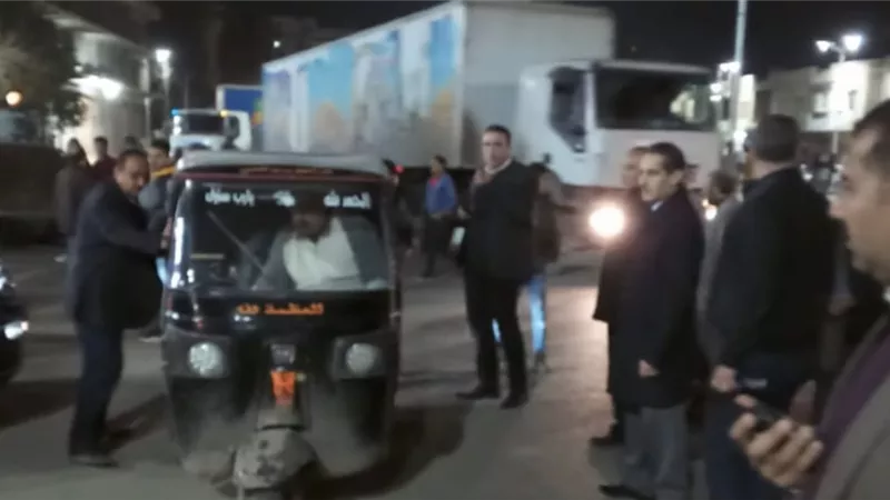 محافظ الغربية .. يقود حملة إشغالات مكبرة ليلاً بنطاق حي أول وثان طنطا