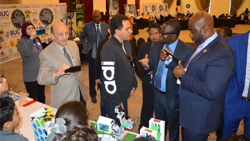 وفد دبلوماسي يتابع المنتدى العربي الإفريقي ويشيد بدور الرئيس في دعم الابتكار والتكنولوجيا