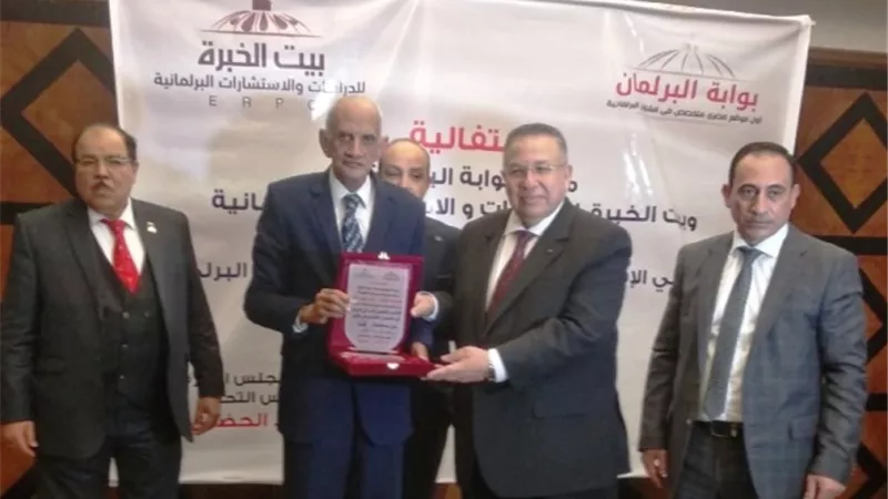خالد خلف الله .. نائب مستقبل وطن بنجع حمادى يحصد لقب الأفضل برلمانياً