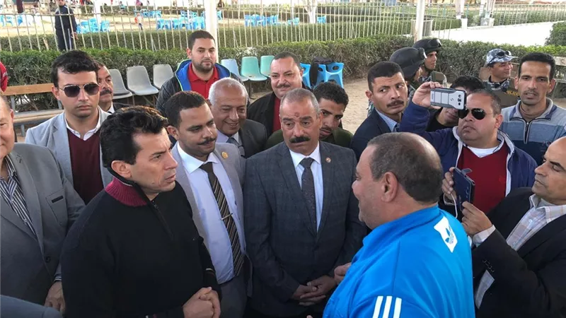 وزير الرياضة يتفقد مركز شباب دفنو وأطسا وستاد المحافظة