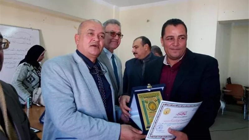 نقابة المعلمين تحتفل بعباقرة الشرقية بحضور مدير شرق وقيادات تعليمية
