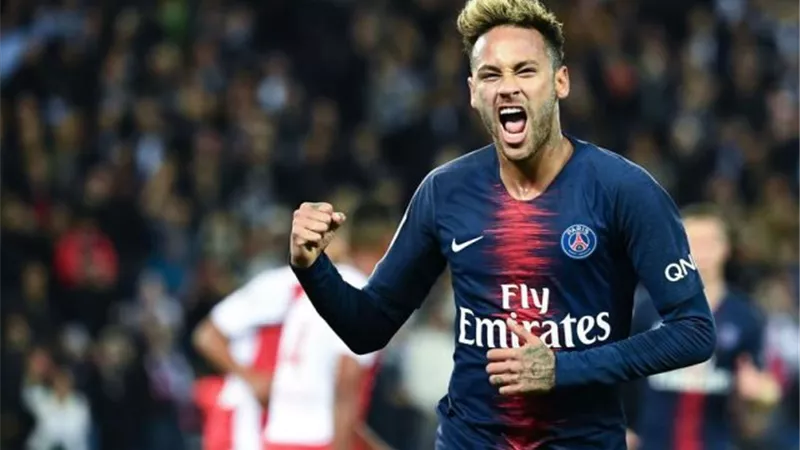 باريس يرصد 200 مليون يورو لضم بديل نيمار