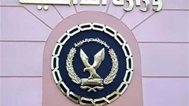 ضبط 16 الف كيلو مواد كيماوية مجهولة المصدربمخزن غيرمرخص بمحرم بك