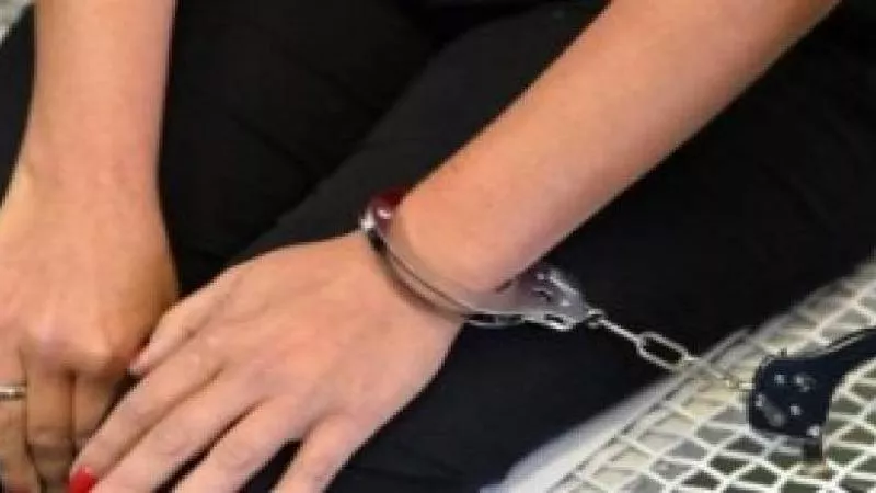 ضبط ربة منزل هاربة من 406حكم جنائى باللبان