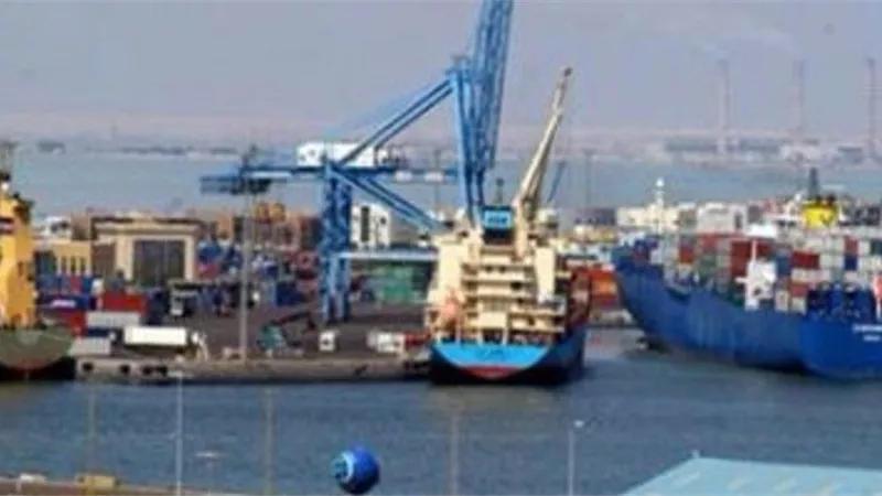 غلق بوغاز مينائي الاسكندريه والدخيلة لسوء الأحوال الجوية