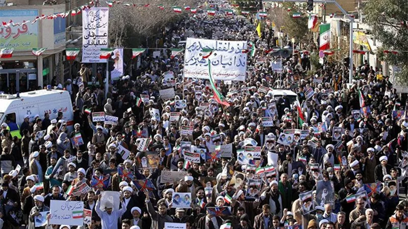 غليان الشارع الإيراني..اتساع الاحتجاجات بوجه نظام الملالى