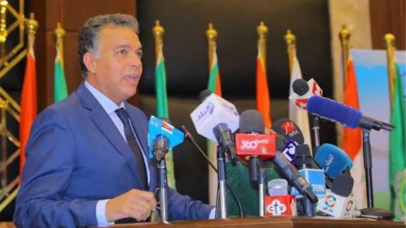 عرفات : تعزيز التعاون مع الدول الإفريقية في مجال النقل البحرى