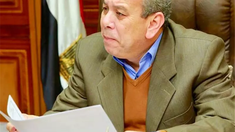 تحرير ١٧ محضرا للمحلات والمخابز المخالفة بمركز و مدينة الرياض