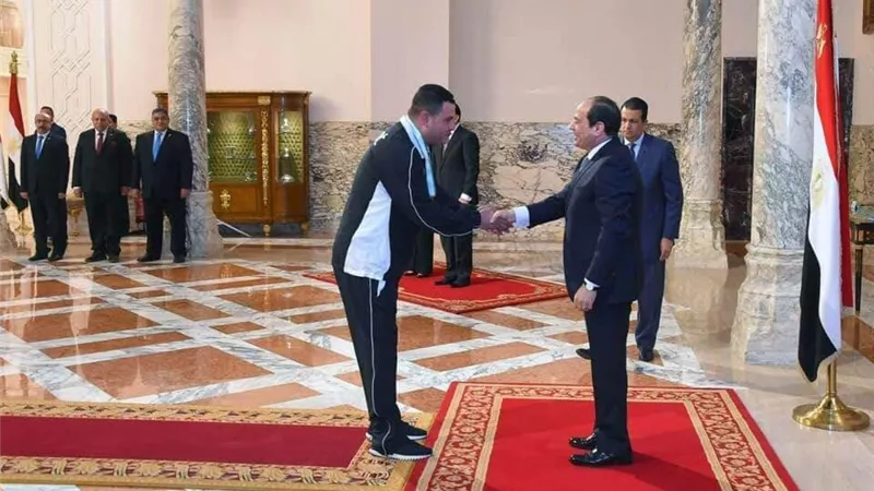 الرئيس يمنح وسام الرياضة من الطبقة الثالثة لصحبات برونزية كأس العالم بشيكاغو