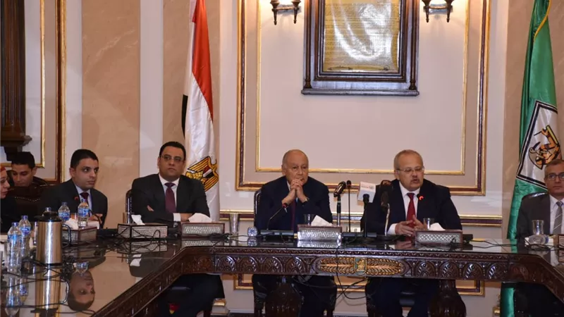 أبو الغيط يلقي محاضرة في جامعة القاهرة حول تجربته في العمل السياسي