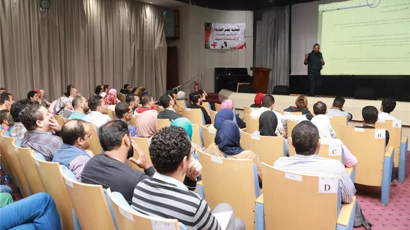 تخريج 223 مشارك في دبلومة التسويق الاليكترونى في مكتبة مصر الجديدةبالصور