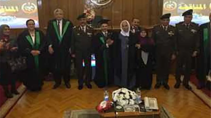 السيد العباسى أول طبيب بوزارة الصحة يحصل على الدكتوراه من اكاديمية ناصر العسكرية