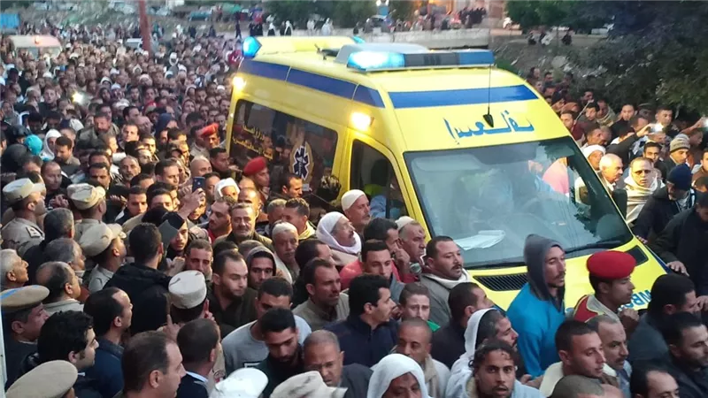 اهالي دمنهور يشيعون جثمان شهيد سيناء .. صور