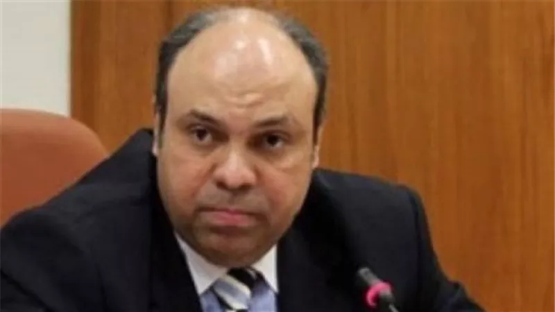 رئيس الطيران المدني يبشر المصريين بقرب عودة السياحة الروسية