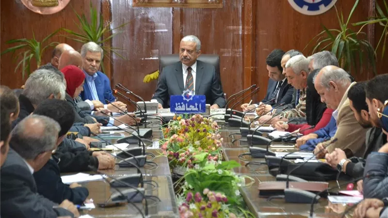 إنهاء مشكلات محطات الصرف والمياه بالسويس أول 2019