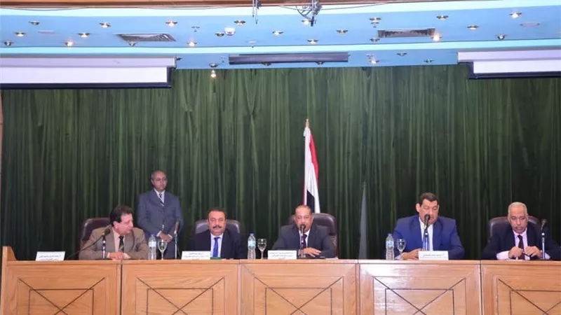 عبدالعظيم حسين تطوير مصلحة الضرائب يشمل 5 محاور