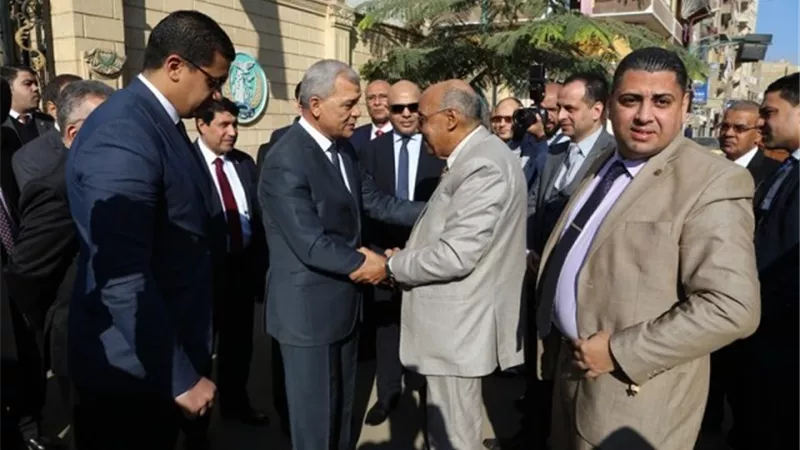 محافظ المنوفية يستقبل رئيس هيئة قضايا الدولة بمكتبه بالديوان العام