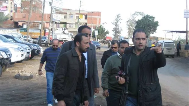 بدء الإجراءات التنفيذية لتوصيل الغاز إلى بسيون.. صور