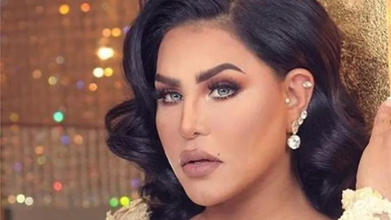 أحلام تهنئ محبيها بالعام الجديد من مكة