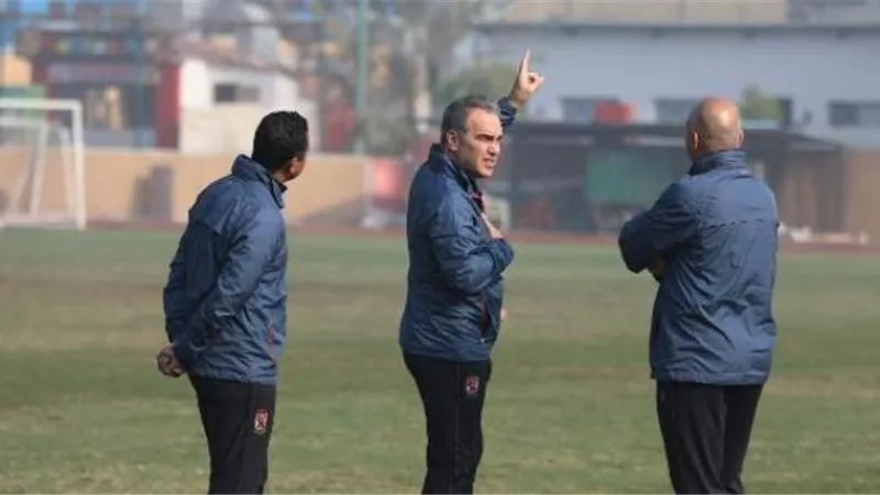 لاسارتى يستقر على حارس الاهلى أمام بيراميدز