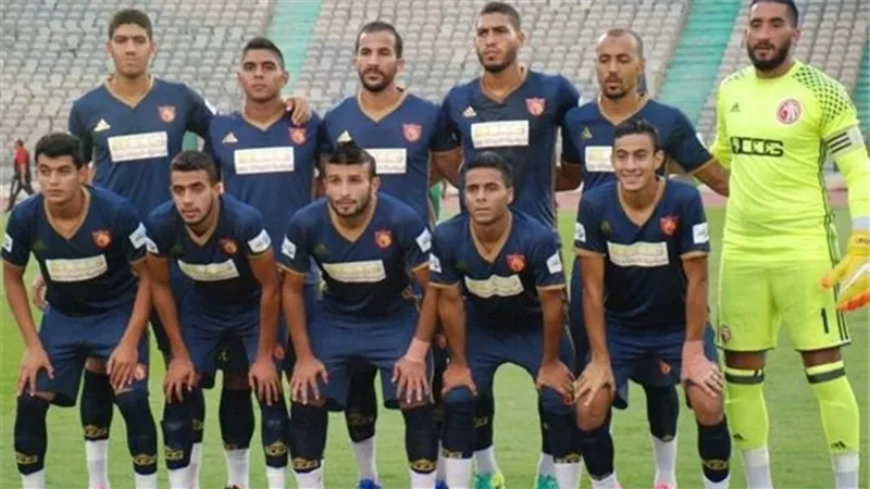 معسكر مغلق لسيراميكا كليوباترا في الإسماعيلية