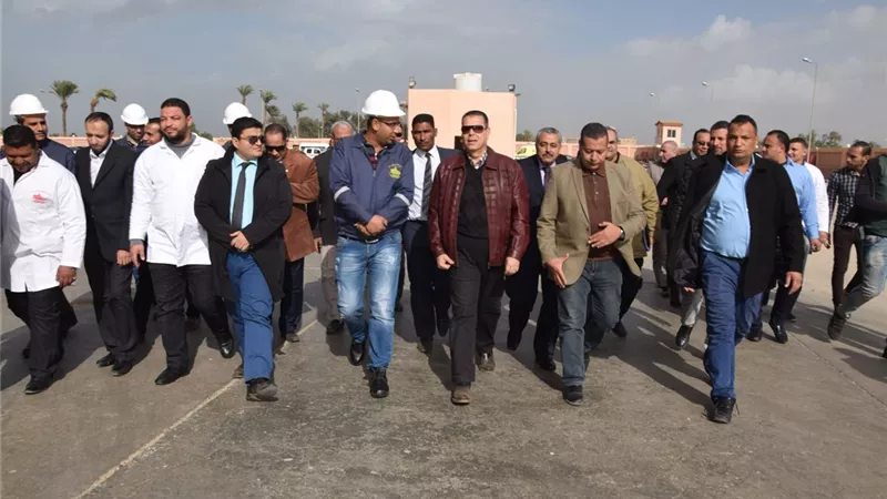 محافظ بنى سويف يزور صوامع سدس.. صور