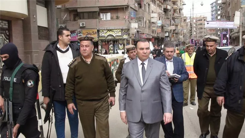 أبو زامل يواصل تفقده لخدمات تأمين الكنائس بالمنوفية.. صور