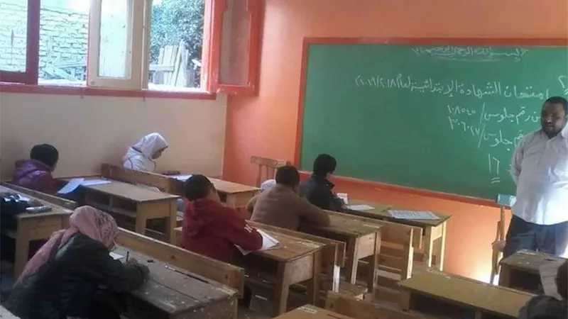 بدء إمتحانات الفصل الدراسى الأول للشهادتين الابتدائية والإعدادية بالأقصر الأزهرية