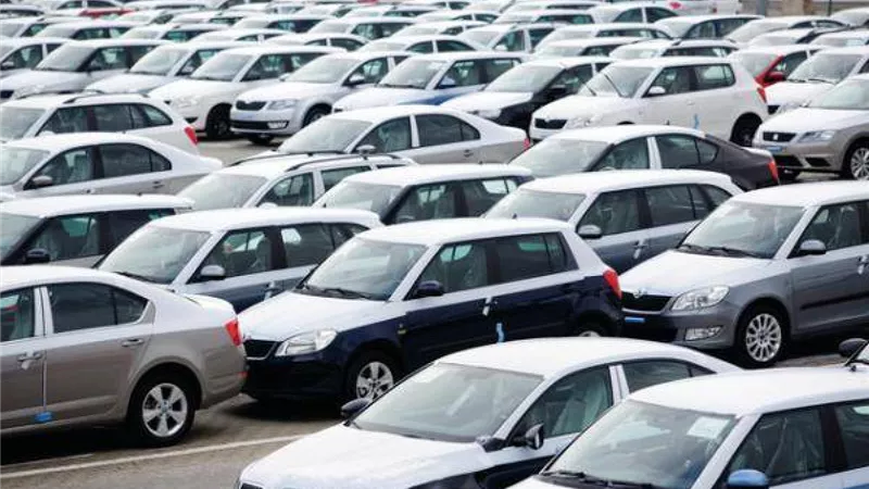 مستشار وزير المالية يكشف حقيقة طرح سيارات بالأسواق بـ75 ألف جنيه.. فيديو