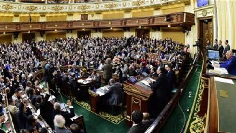 مدير تعليم شرق شبرا يتابع امتحانات النقل بالمدارس الإبتدائية