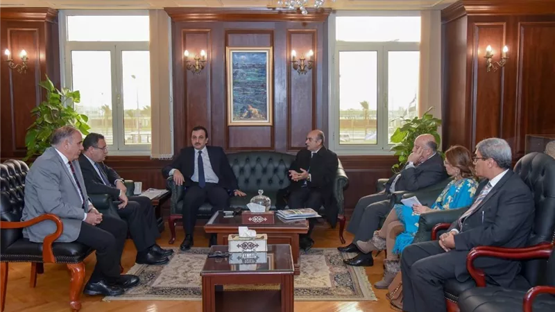 إقامة حاضنة للمشروعات الصناعية الصغيرة والمتوسطة بمدينة برج العرب تستوعب ٢٠٠ وحدة للمشروعات المختلفة