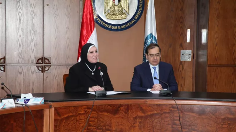 تحويل 4 آلاف سيارة للعمل بالغاز الطبيعى بتمويل 20 مليون جنيه