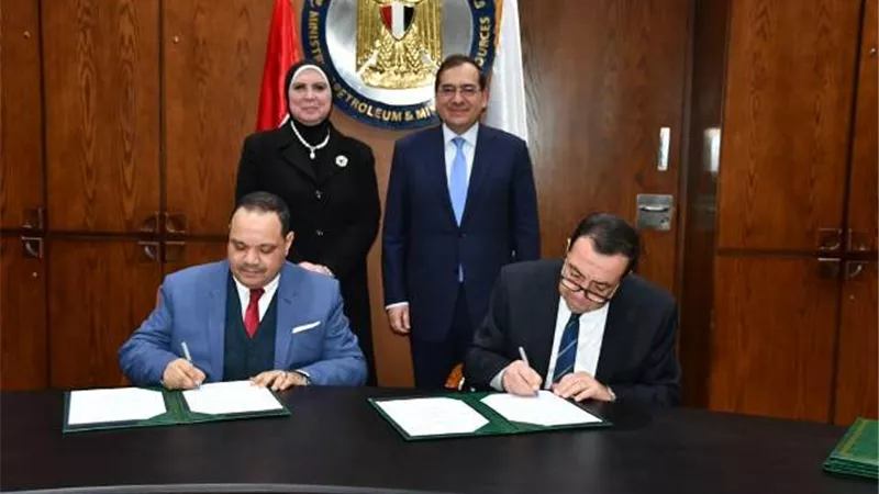 تفاصيل تحويل 4000 سيارة جديدة للعمل بالغاز