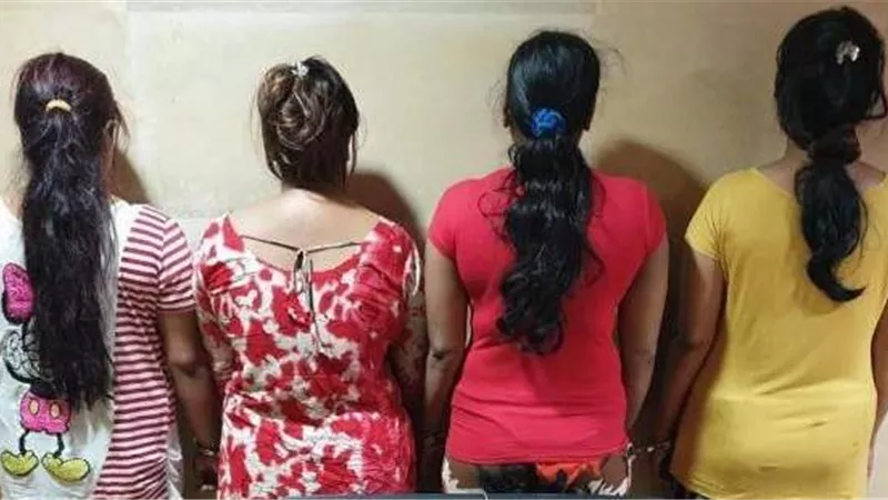 سقوط أكبر شبكة للدعارة بطنطا.. تديرها 4 ساقطات
