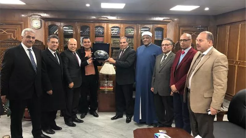 المحرصاوى.. لرئيس حى باب الشعرية: تعزيز التعاون مع المؤسسات المعنية