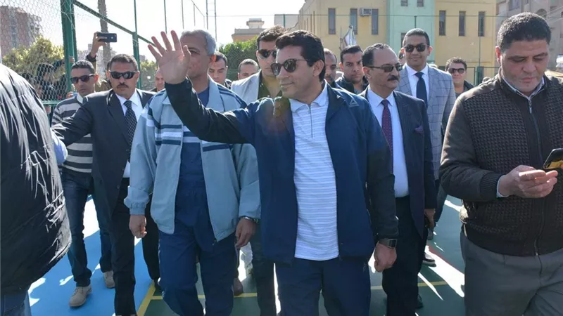 وزيرالرياضة يفتتح ملعب أكليريك بمركز شباب الحي القبلي بالمنوفية