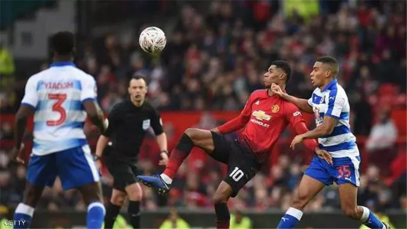 مان يونايتد يعبر محطة ريدينج في كأس الاتحاد بهدفين