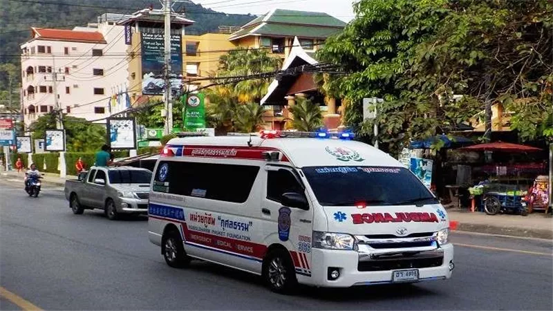 اصابة 56 شخص بحادث سير في تايلاند
