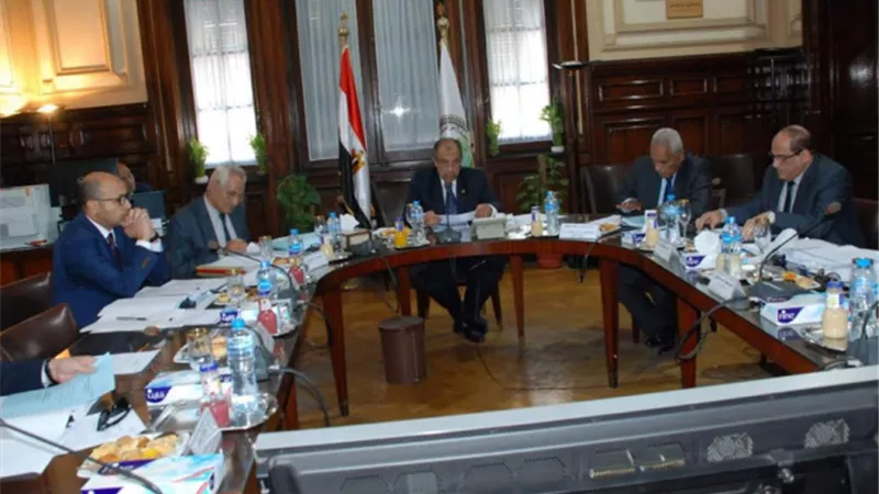 أبو ستيت يوافق علي 8 مشاريع باراضى الإصلاح الزراعى