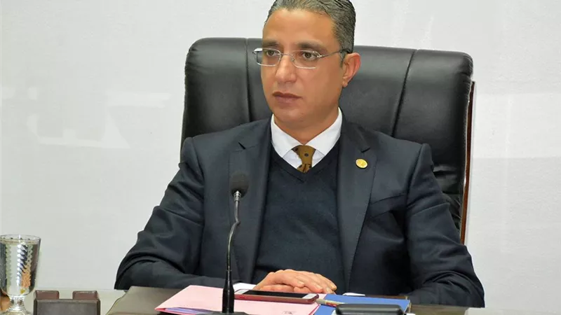 محافظ سوهاج يهنئ البابا تواضروس الثاني وجميع الطوائف المسيحية بمناسبة عيد الميلاد المجيد